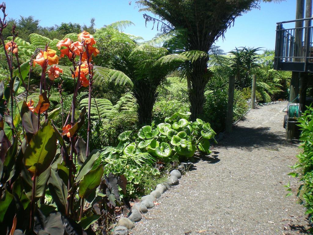 Whangamata Vistas B&B Екстер'єр фото