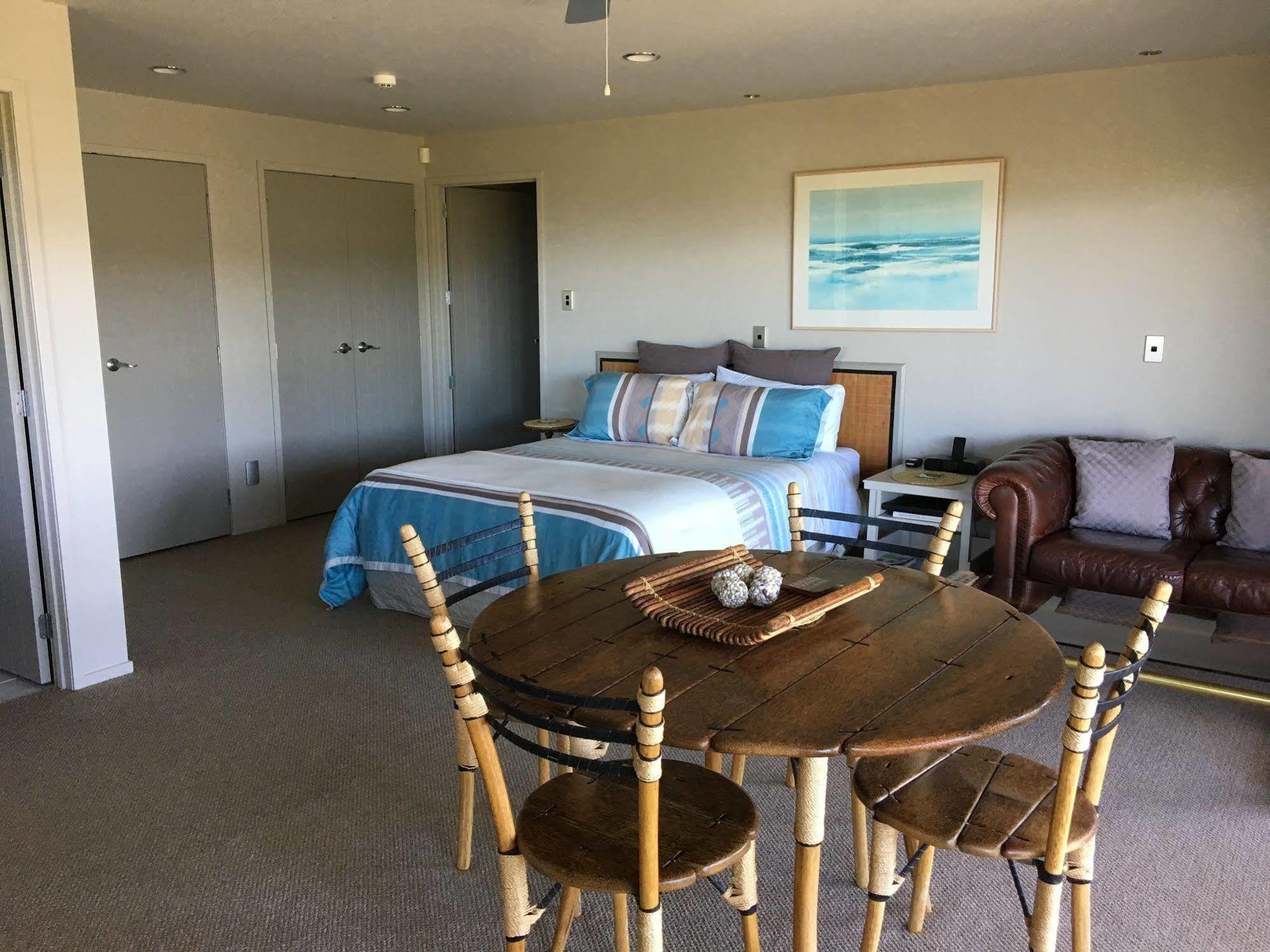 Whangamata Vistas B&B Екстер'єр фото
